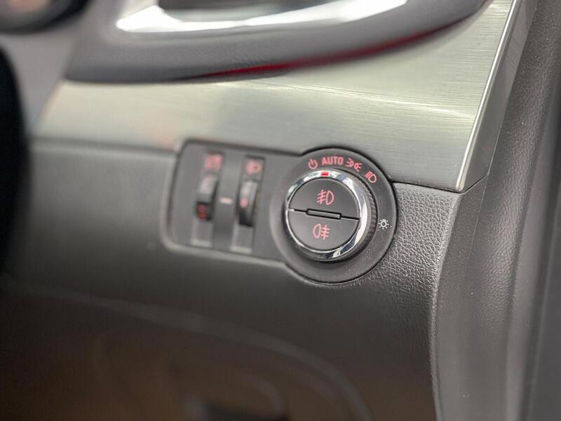 Vauxhall Mokka 1.6i SE 2WD Euro 6 (s/s) 5dr - U215