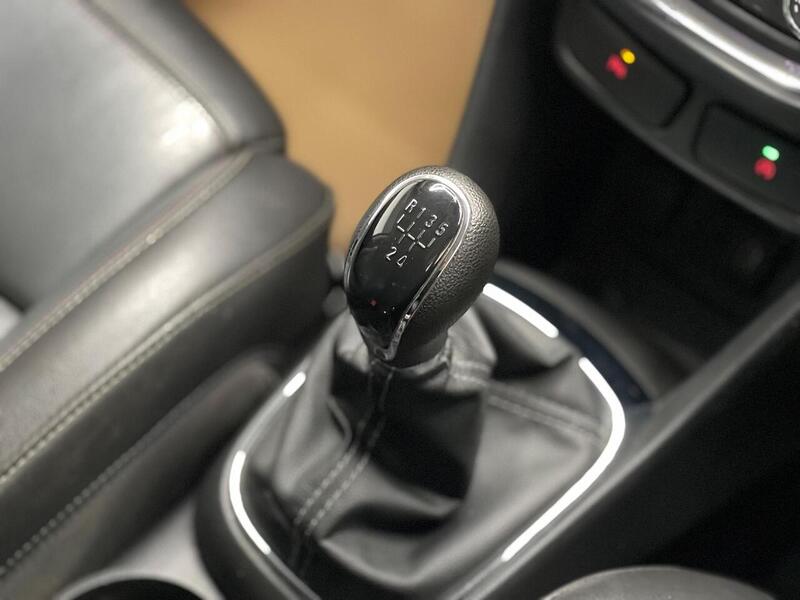 Vauxhall Mokka 1.6i SE 2WD Euro 6 (s/s) 5dr - U215