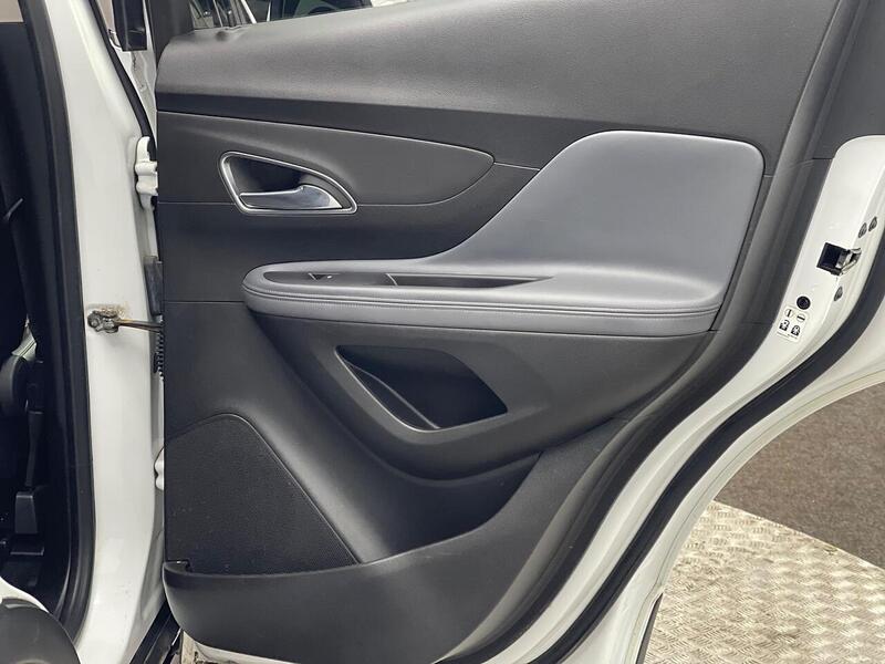 Vauxhall Mokka 1.6i SE 2WD Euro 6 (s/s) 5dr - U215