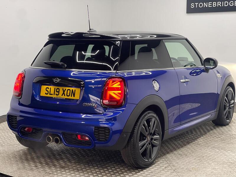 MINI Hatch 2.0 Cooper S Sport Steptronic Euro 6 (s/s) 3dr - U216