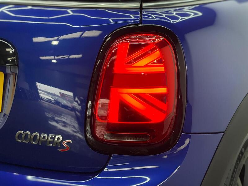 MINI Hatch 2.0 Cooper S Sport Steptronic Euro 6 (s/s) 3dr - U216