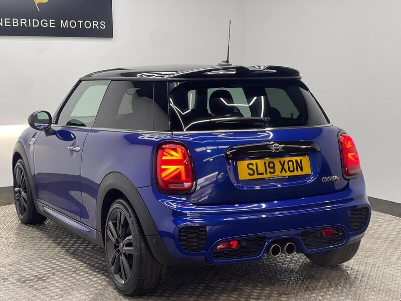 MINI Hatch 2.0 Cooper S Sport Steptronic Euro 6 (s/s) 3dr - U216