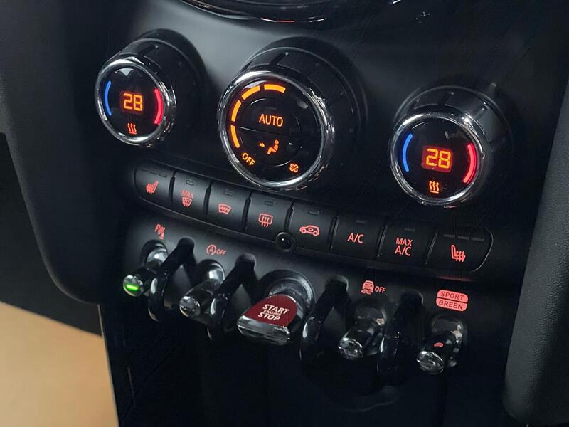 MINI Hatch 2.0 Cooper S Sport Steptronic Euro 6 (s/s) 3dr - U216