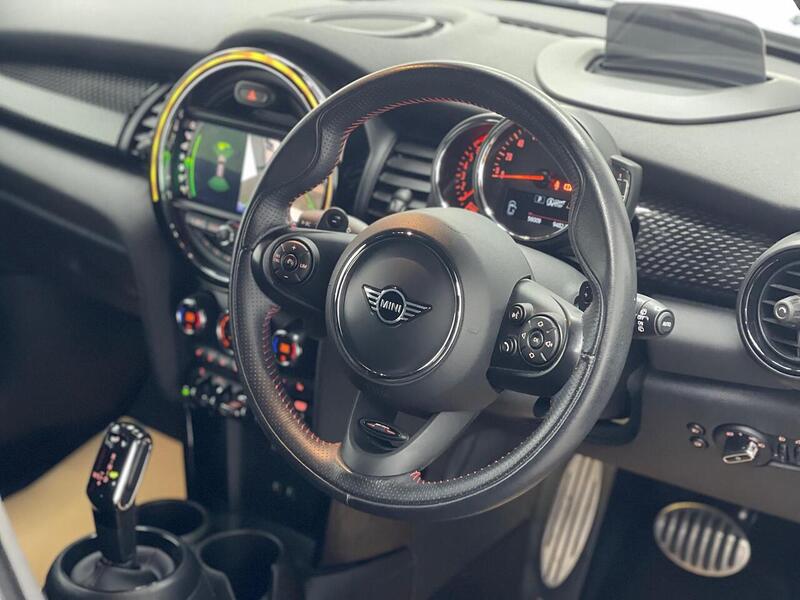 MINI Hatch 2.0 Cooper S Sport Steptronic Euro 6 (s/s) 3dr - U216