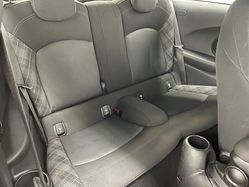 MINI Hatch 2.0 Cooper S Sport Steptronic Euro 6 (s/s) 3dr - U216