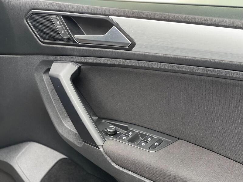 Volkswagen Tiguan 2.0 TDI SE Navigation Euro 6 (s/s) 5dr - U217