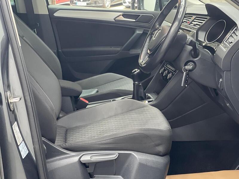 Volkswagen Tiguan 2.0 TDI SE Navigation Euro 6 (s/s) 5dr - U217