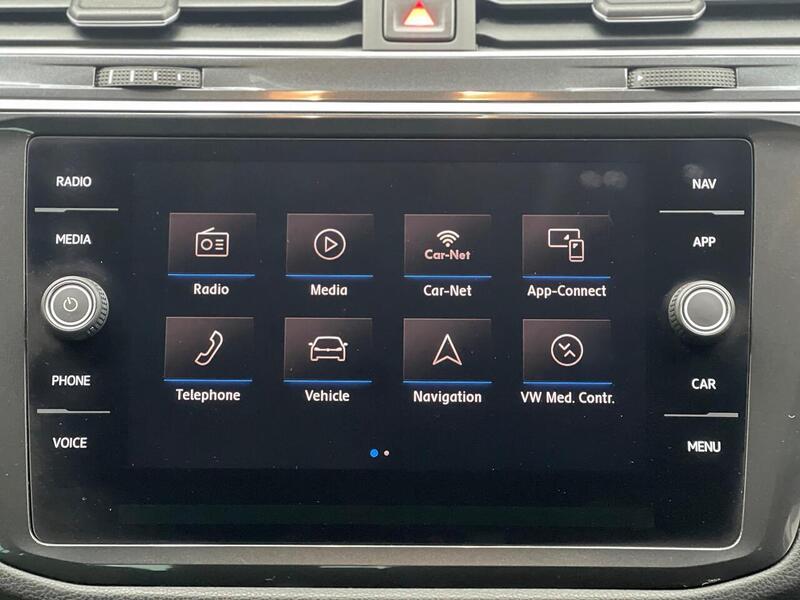 Volkswagen Tiguan 2.0 TDI SE Navigation Euro 6 (s/s) 5dr - U217