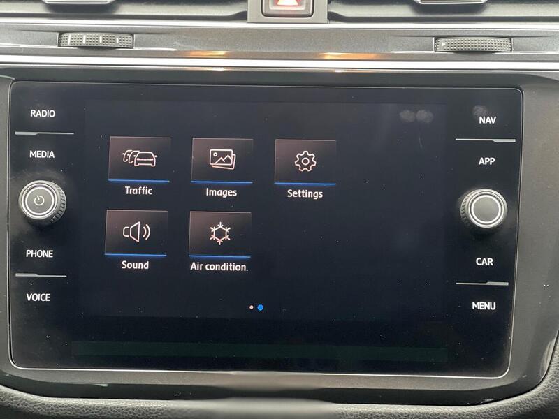 Volkswagen Tiguan 2.0 TDI SE Navigation Euro 6 (s/s) 5dr - U217