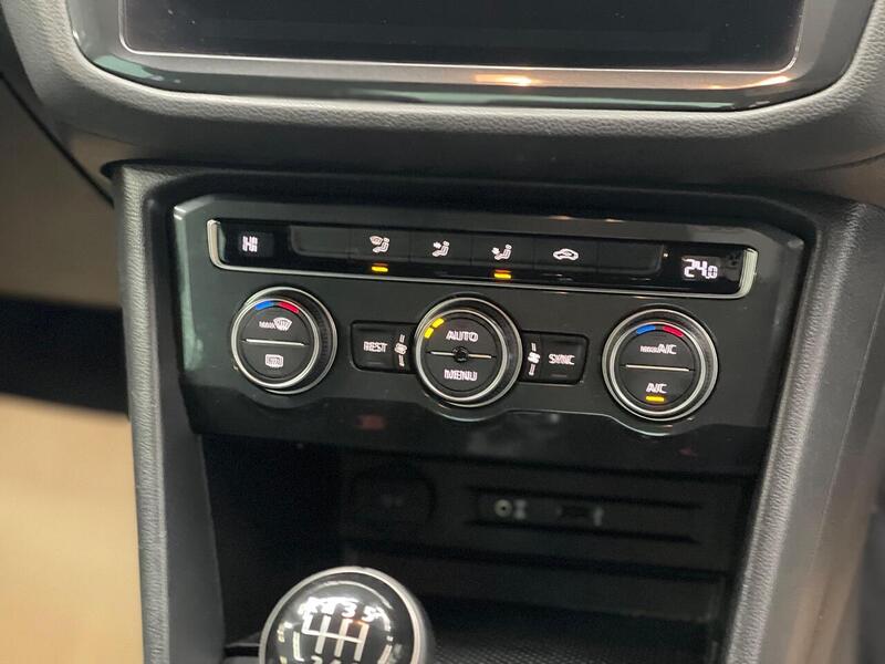 Volkswagen Tiguan 2.0 TDI SE Navigation Euro 6 (s/s) 5dr - U217