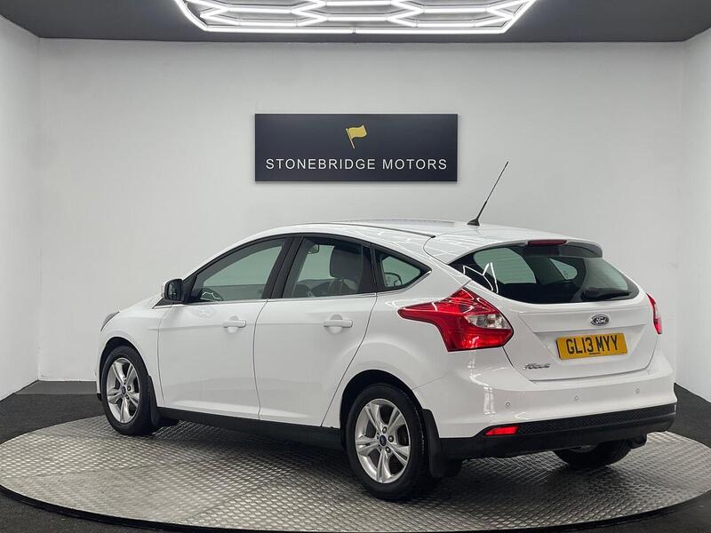 Ford Focus Focus 1.6 Zetec Powershift Euro 5 5dr - U223