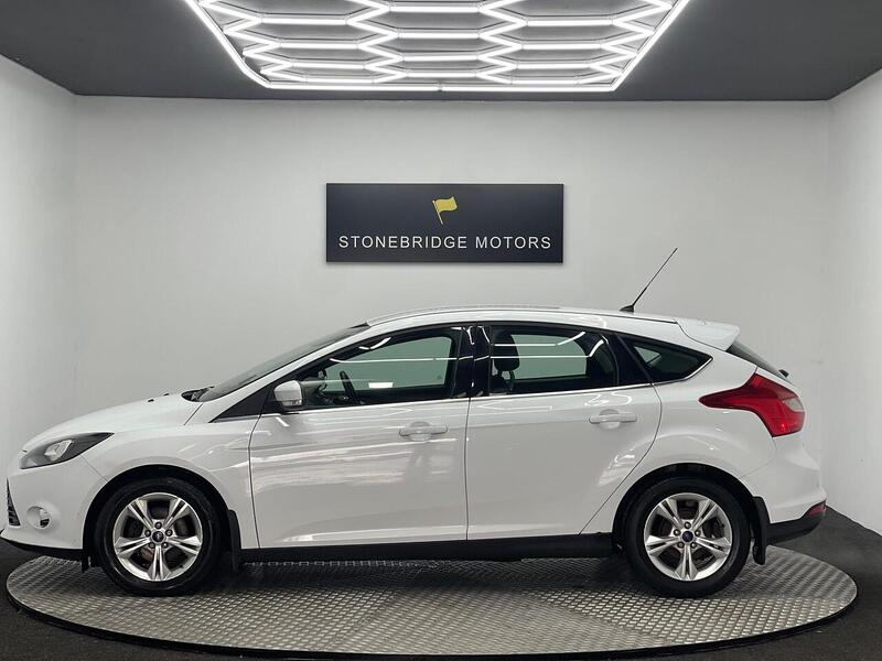 Ford Focus Focus 1.6 Zetec Powershift Euro 5 5dr - U223