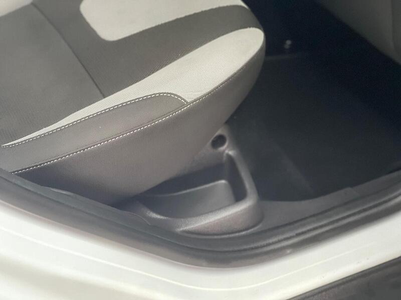 Ford Focus Focus 1.6 Zetec Powershift Euro 5 5dr - U223