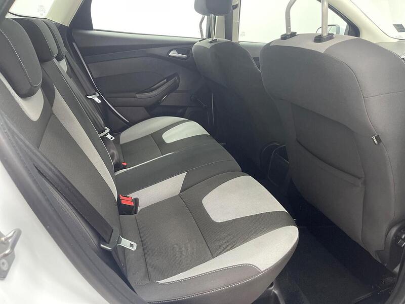 Ford Focus Focus 1.6 Zetec Powershift Euro 5 5dr - U223