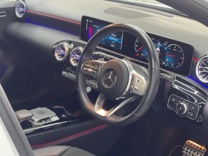 Mercedes-Benz A Class 1.5 A180d AMG Line (Premium) 7G-DCT Euro 6 (s/s) 5dr - U226