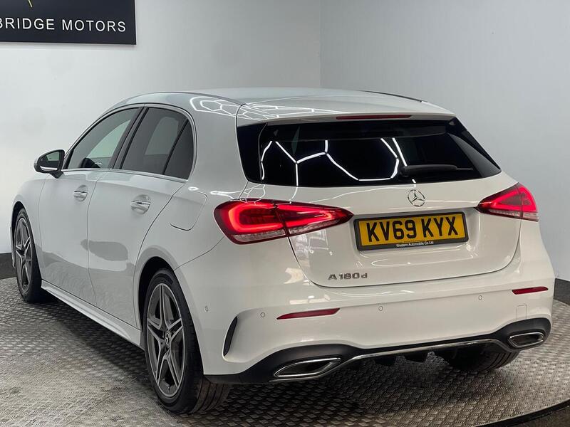 Mercedes-Benz A Class 1.5 A180d AMG Line (Premium) 7G-DCT Euro 6 (s/s) 5dr - U226