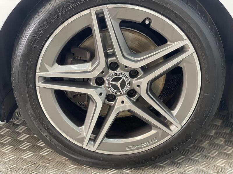 Mercedes-Benz A Class 1.5 A180d AMG Line (Premium) 7G-DCT Euro 6 (s/s) 5dr - U226