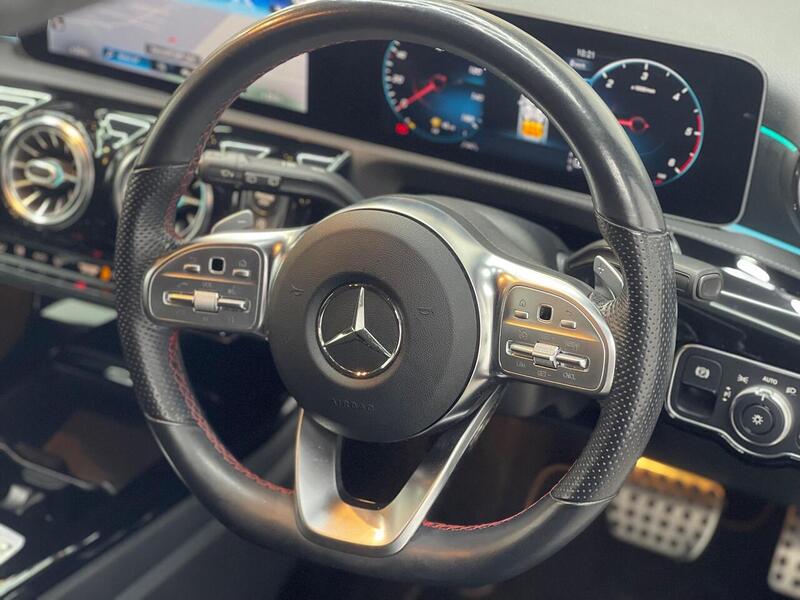 Mercedes-Benz A Class 1.5 A180d AMG Line (Premium) 7G-DCT Euro 6 (s/s) 5dr - U226