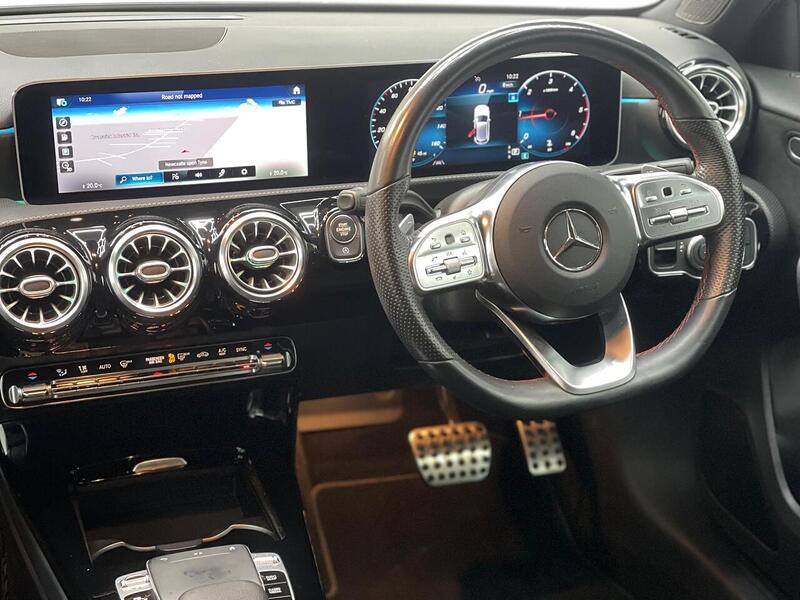 Mercedes-Benz A Class 1.5 A180d AMG Line (Premium) 7G-DCT Euro 6 (s/s) 5dr - U226