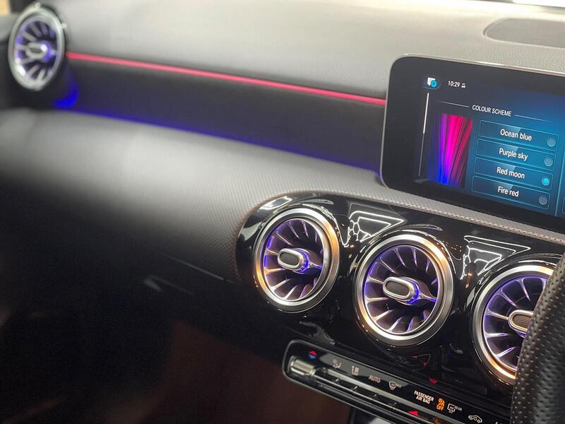 Mercedes-Benz A Class 1.5 A180d AMG Line (Premium) 7G-DCT Euro 6 (s/s) 5dr - U226