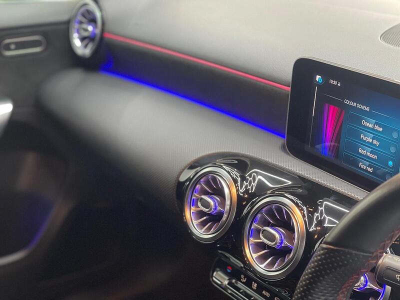 Mercedes-Benz A Class 1.5 A180d AMG Line (Premium) 7G-DCT Euro 6 (s/s) 5dr - U226