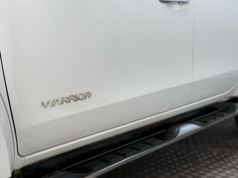 Mitsubishi L200 2.4 DI-D DC Warrior Auto 4WD Euro 5 4dr - U232