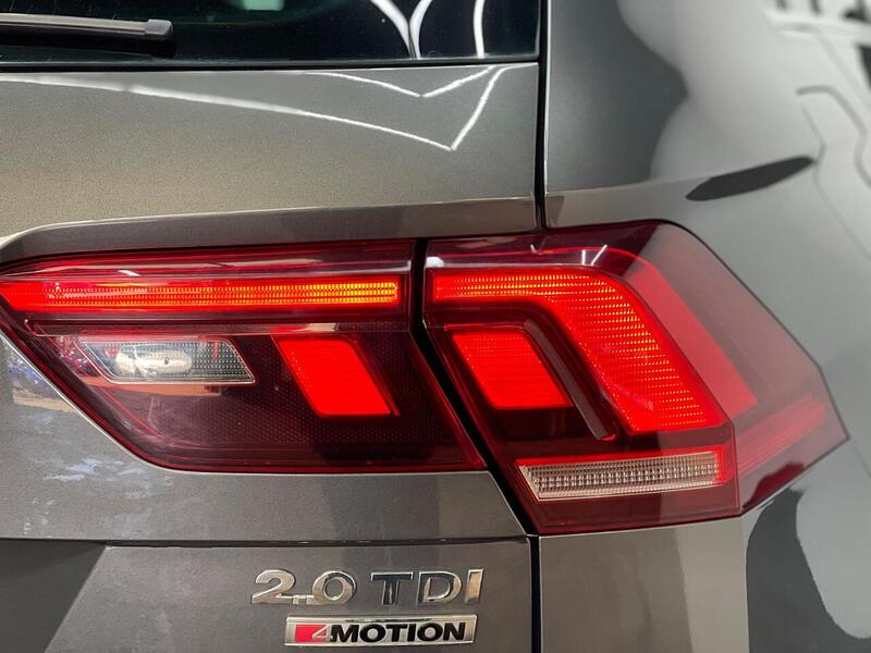 Volkswagen Tiguan 2.0 TDI BlueMotion Tech SE Navigation 4Motion Euro 6 (s/s) 5dr - U233