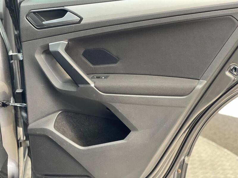 Volkswagen Tiguan 2.0 TDI BlueMotion Tech SE Navigation 4Motion Euro 6 (s/s) 5dr - U233