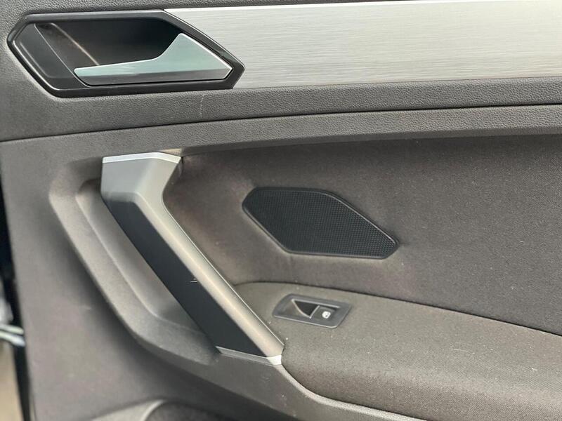 Volkswagen Tiguan 2.0 TDI BlueMotion Tech SE Navigation 4Motion Euro 6 (s/s) 5dr - U233