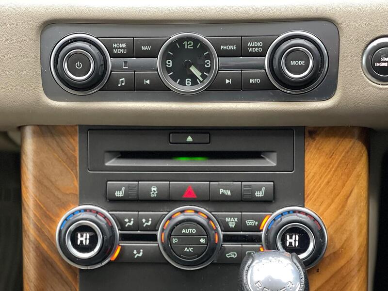 Land Rover Range Rover Sport Range Rover Sport 3.0 TD V6 HSE CommandShift 4WD Euro 5 5dr SUV Automatic Diesel - U24