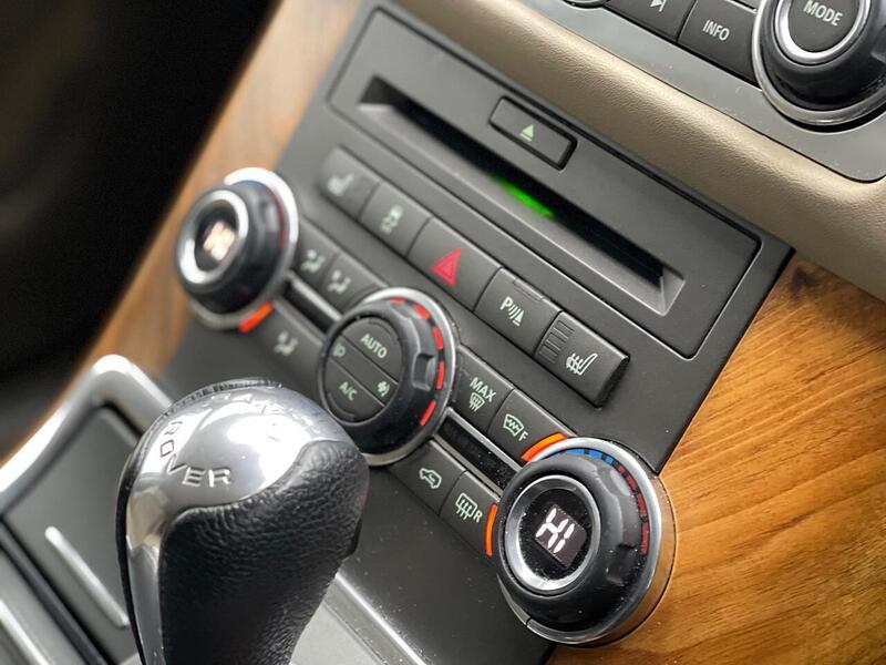 Land Rover Range Rover Sport Range Rover Sport 3.0 TD V6 HSE CommandShift 4WD Euro 5 5dr SUV Automatic Diesel - U24