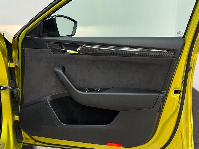 Skoda Superb 2.0 TDI SportLine DSG Euro 6 (s/s) 5dr - U241