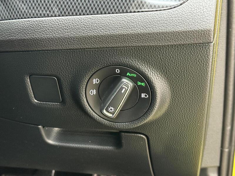 Skoda Superb 2.0 TDI SportLine DSG Euro 6 (s/s) 5dr - U241