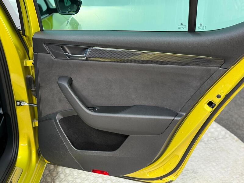 Skoda Superb 2.0 TDI SportLine DSG Euro 6 (s/s) 5dr - U241