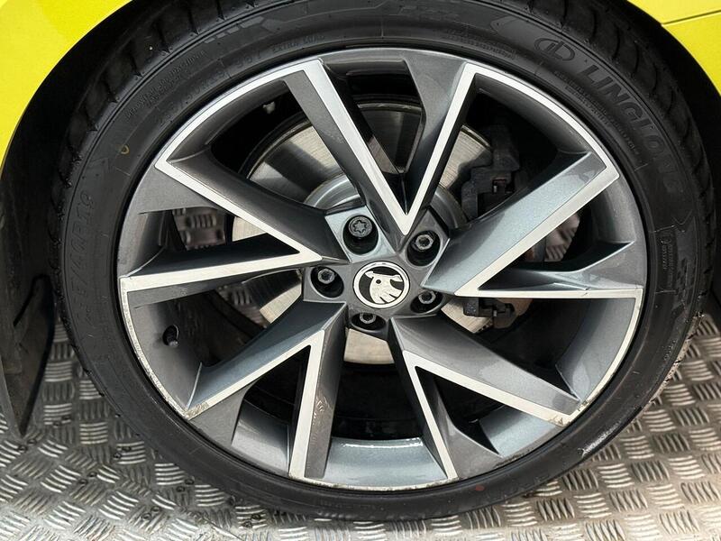 Skoda Superb 2.0 TDI SportLine DSG Euro 6 (s/s) 5dr - U241