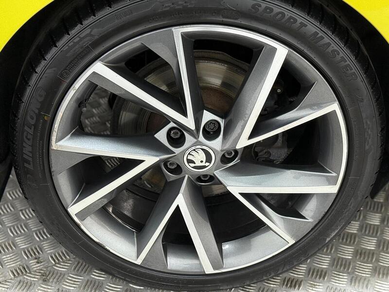 Skoda Superb 2.0 TDI SportLine DSG Euro 6 (s/s) 5dr - U241