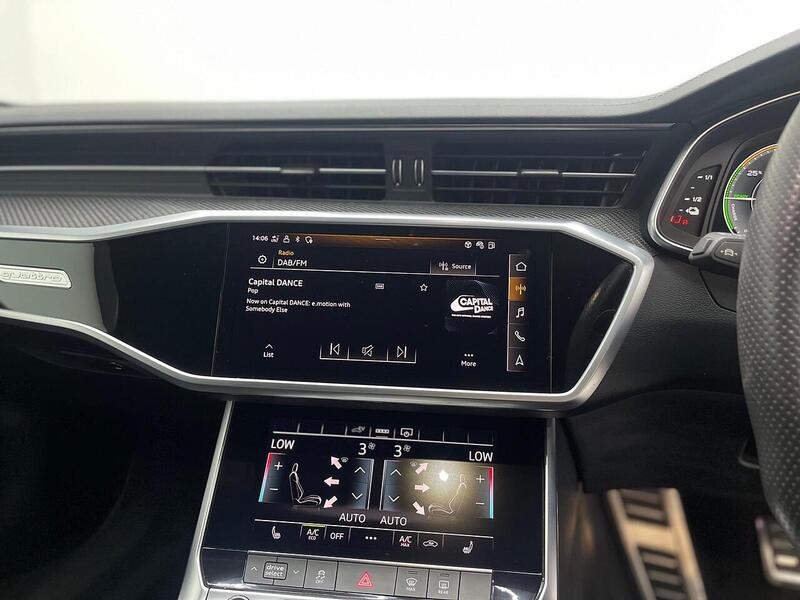 Audi A6 Saloon 2.0 TFSIe 50 Black Edition S Tronic quattro Euro 6 (s/s) 4dr 17.9kWh - U248