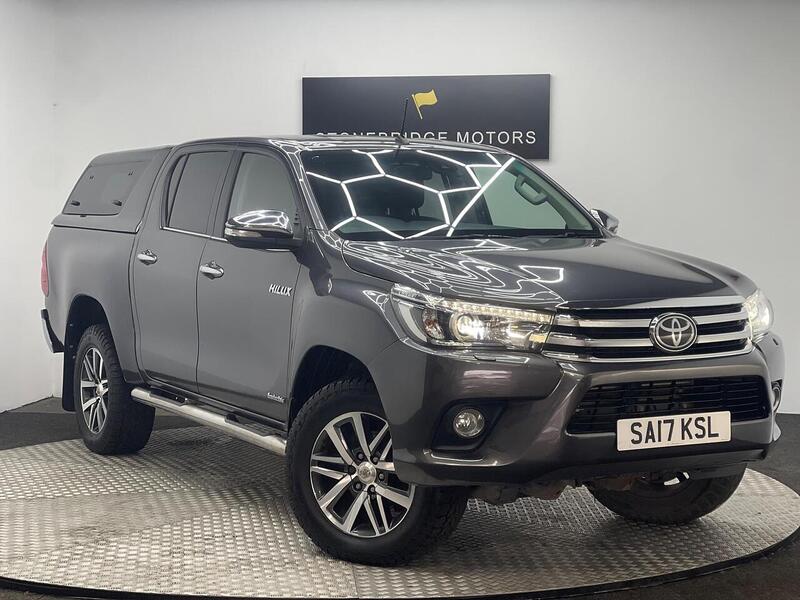Toyota Hilux 2.4 D-4D Invincible 4WD Euro 6 4dr (TSS, 3.5t) - U251