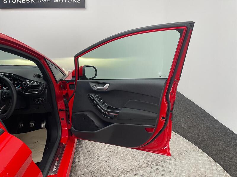 Ford Fiesta 1.0T EcoBoost ST-Line Edition Euro 6 (s/s) 5dr - U252