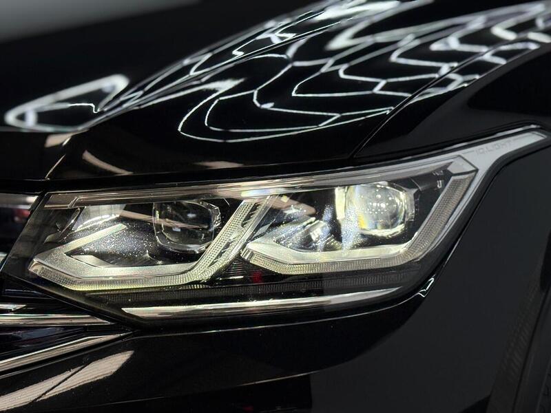 Volkswagen Tiguan 2.0 TDI R-Line DSG 4Motion Euro 6 (s/s) 5dr - U259