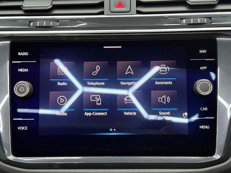 Volkswagen Tiguan 2.0 TDI R-Line DSG 4Motion Euro 6 (s/s) 5dr - U259