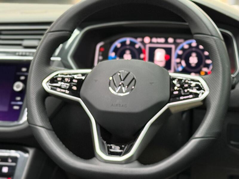 Volkswagen Tiguan 2.0 TDI R-Line DSG 4Motion Euro 6 (s/s) 5dr - U259