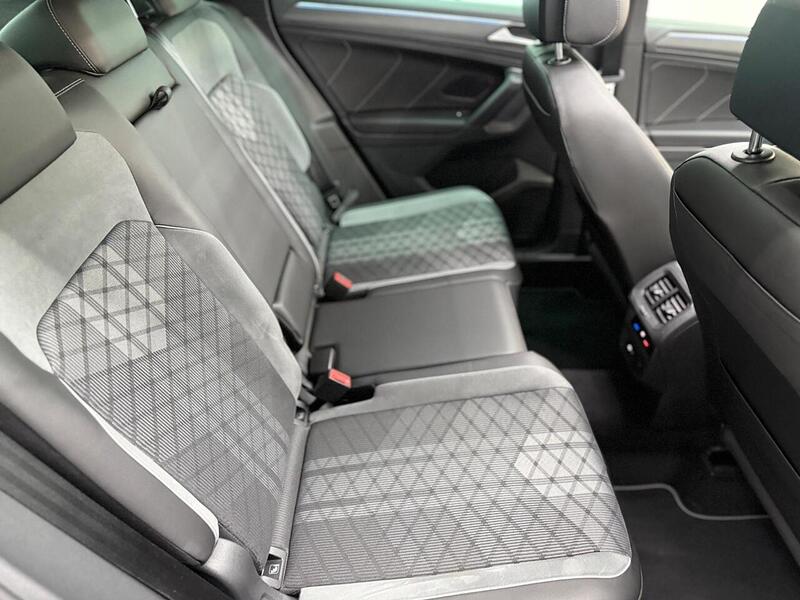 Volkswagen Tiguan 2.0 TDI R-Line DSG 4Motion Euro 6 (s/s) 5dr - U259