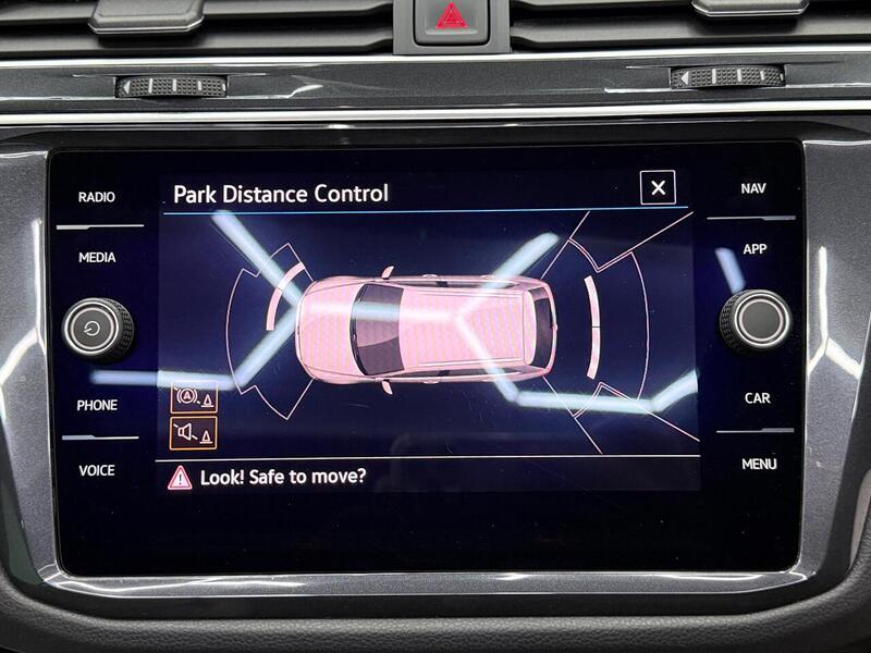 Volkswagen Tiguan 2.0 TDI R-Line DSG 4Motion Euro 6 (s/s) 5dr - U259
