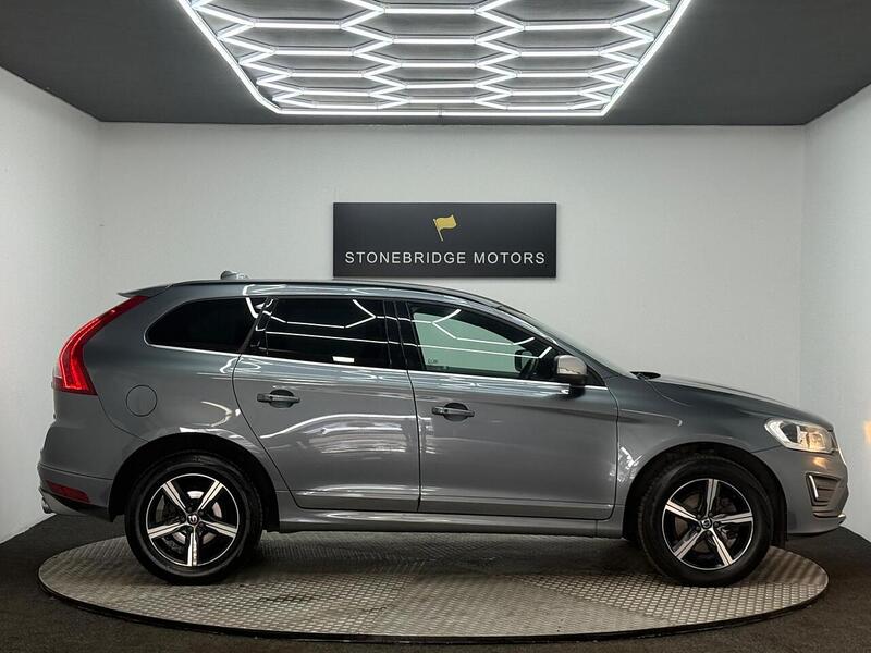 Volvo XC60 2.4 D4 R-Design Nav Auto AWD Euro 6 (s/s) 5dr - U262