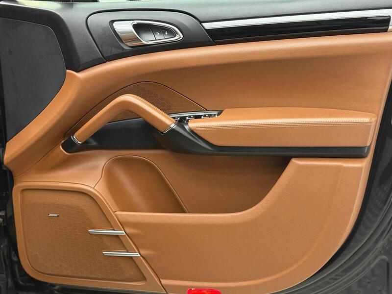 Porsche Cayenne 4.2 TD V8 S TiptronicS 4WD Euro 6 (s/s) 5dr - U268