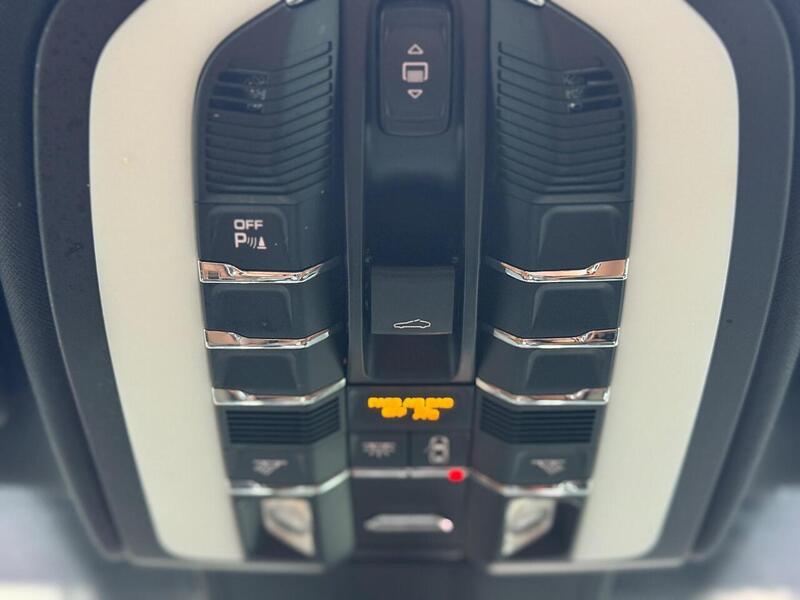 Porsche Cayenne 4.2 TD V8 S TiptronicS 4WD Euro 6 (s/s) 5dr - U268