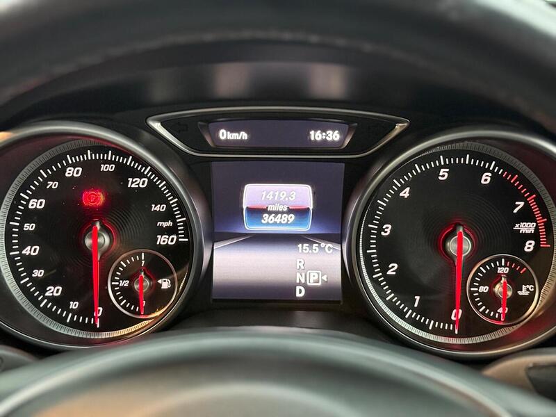 Mercedes-Benz GLA 1.6 GLA180 Urban Edition 7G-DCT Euro 6 (s/s) 5dr - U269