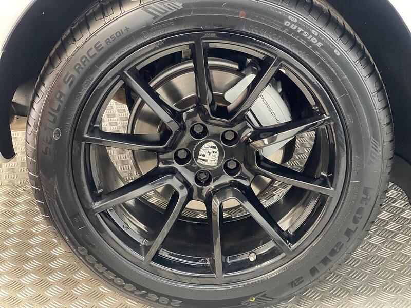 Porsche Macan 3.0 TD V6 S PDK 4WD Euro 6 (s/s) 5dr - U272