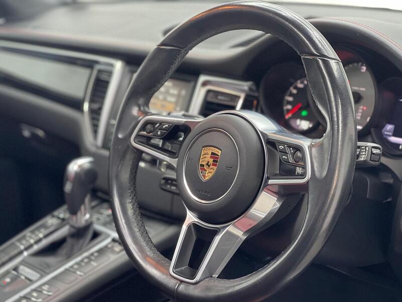 Porsche Macan 3.0 TD V6 S PDK 4WD Euro 6 (s/s) 5dr - U272
